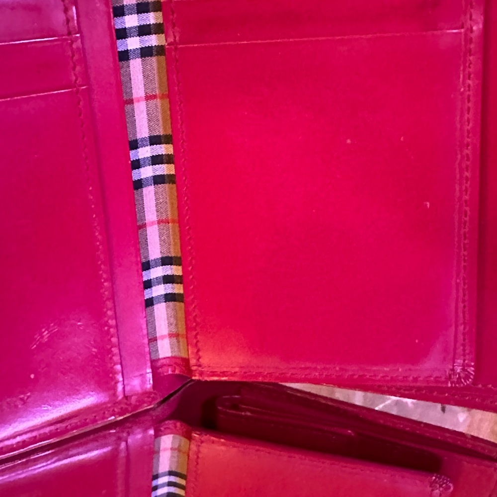 Burberry Red Slim BiFold Wallet - Picture 11 of 17